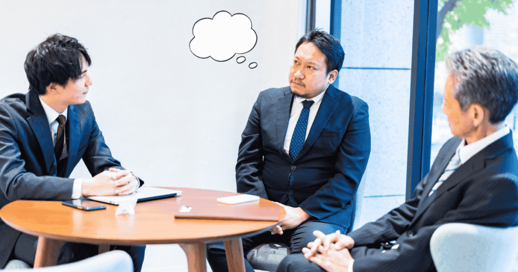 言い訳を考える男